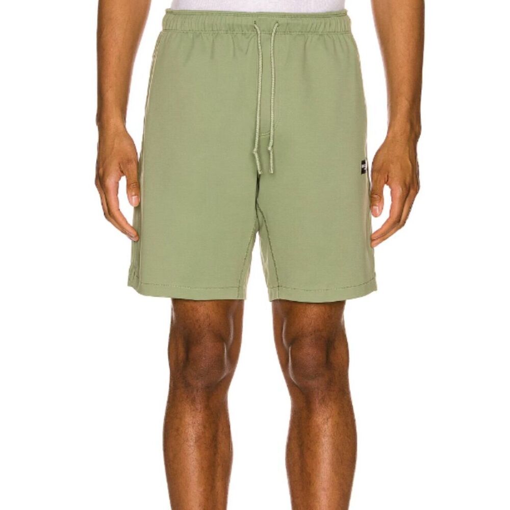 Rhone Matte Green Breathable Retro Session Short Size Large